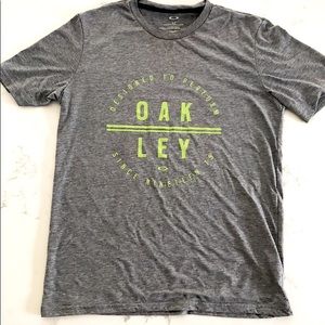 Oakley tee shirt. Excellent used condition